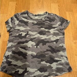 Old Navy Camouflage T-Shirt